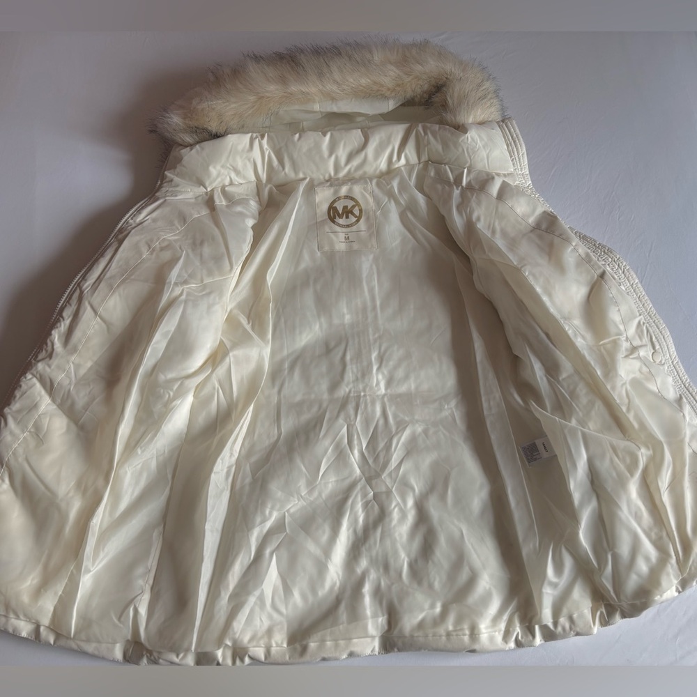 Michael Kors 💅❄️ Bone White Coat Belted MK Jacket Plush Fur Hood NWT $280 - Picture 10 of 13